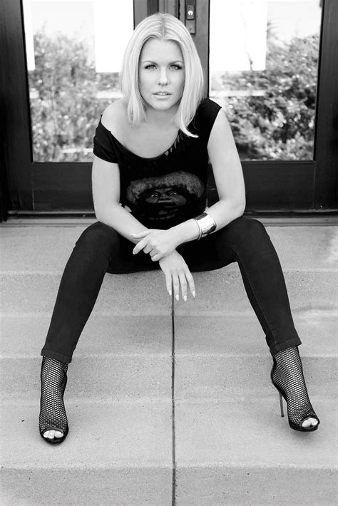 Carrie Keagan's Feet
