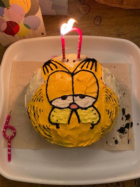 garfield cake | Pretty birthday cakes, Cute baking, Cute desserts