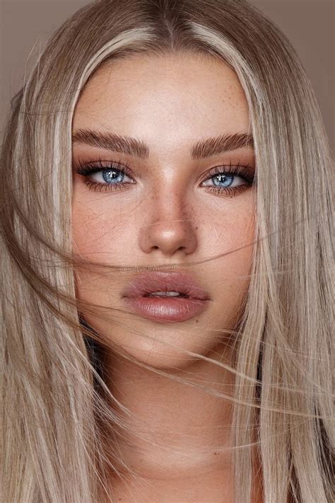 Angelia A. – Muumaa Models