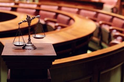 Саксония против назначения судьей экс-члена Бундестага от АдГ.