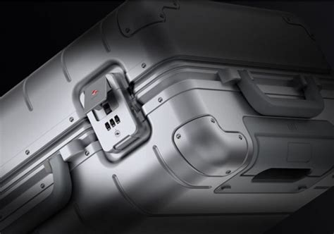 Xiaomi Metal Suitcase 2 is an extremely durable suitcase - Xiaomi Planet