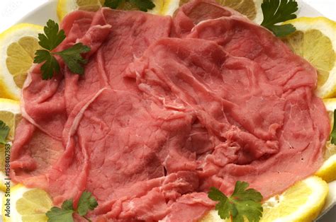 Carpaccio カルパッチョ کارپاچیو Карпаччо gastronomia קרפצ'יו Karpačas Cucina ...