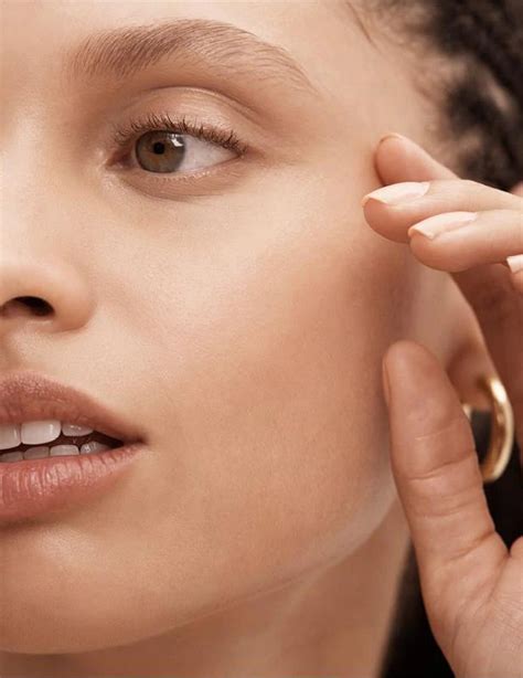 Why Taking Biotin is Exactly What Your Skin Needs | Vida Glow