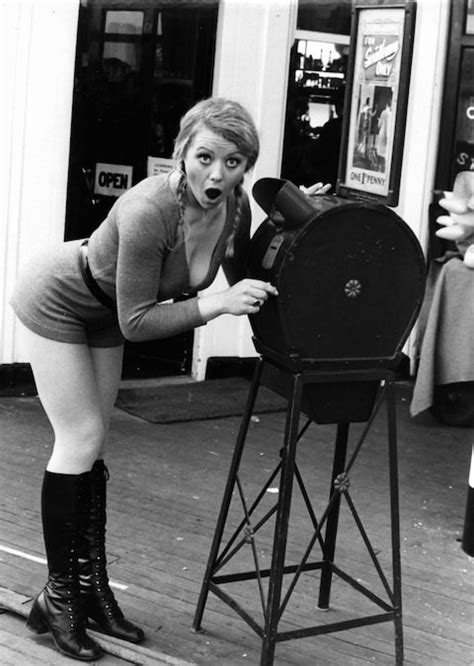Margaret Nolan, actress whose gold-painted body graced the title
