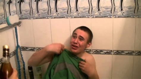 Я ГОЛЫЙ ИДИ Н***Й! - YouTube