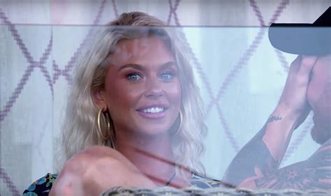 Meet Kelsey on 'Love Island' — She's Got Her Eyes on Weston!