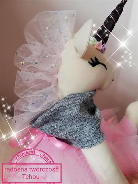 jednorożec w różu UNICORN | Photo and video, Paw, Unicorn