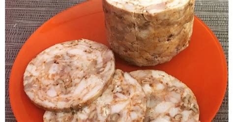 Ветчина из индейки с куриными бедрышками, грецким орехом и специями ...
