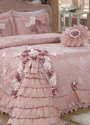 Какое оформление постели! | Shabby chic bedrooms, Shabby chic furniture ...