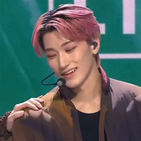 ateez choi san atateezchoisan dobavil  foto  svoy akkaunt
