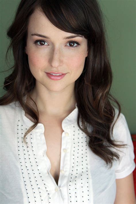 Milana Vayntrub : r/ladyladyboners