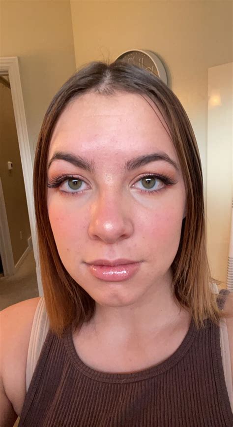 i love pink! looks better in person i promise : r/MakeupAddiction