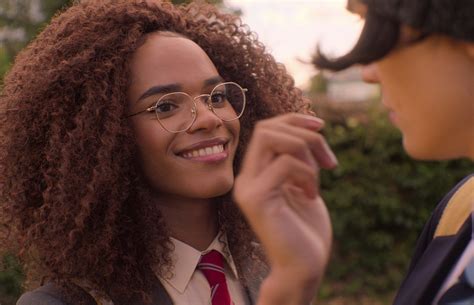 THE ART OF THE SUBTLE FLIRT: HOW TO SHOOT YOUR SHOT WITHOUT A BIG RED SIGN