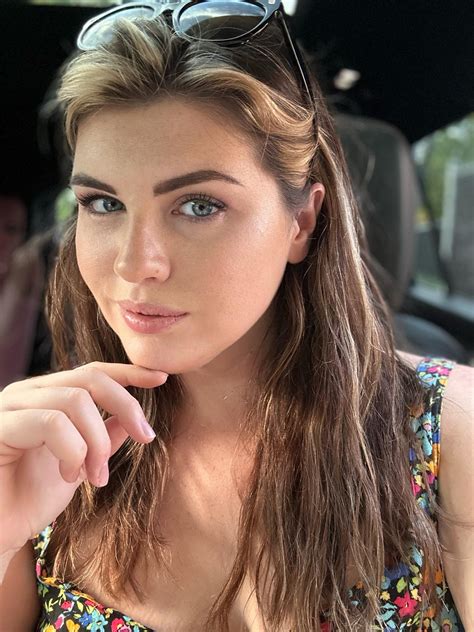 Anna Kudinova : r/DemEyesDoe