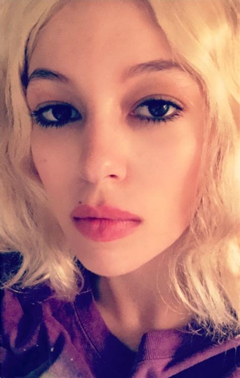 Laura loup – Medium