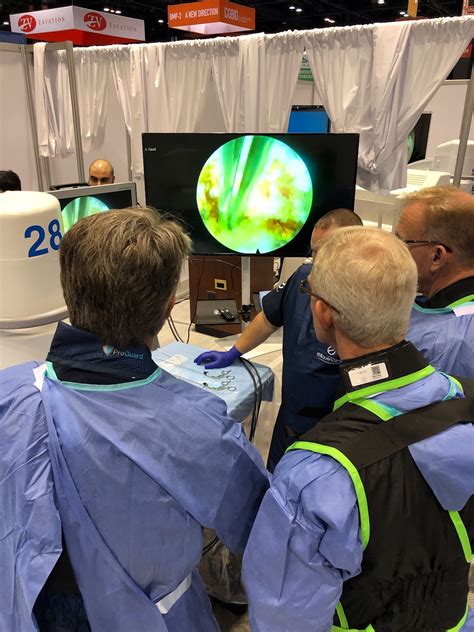 Dr. Hanson Teaches Endoscopic Techniques at NASS Conference | MN Spine