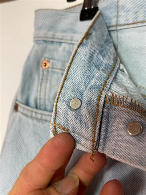 Hi! Does anyone what date these 501's are? : r/VintageLevis