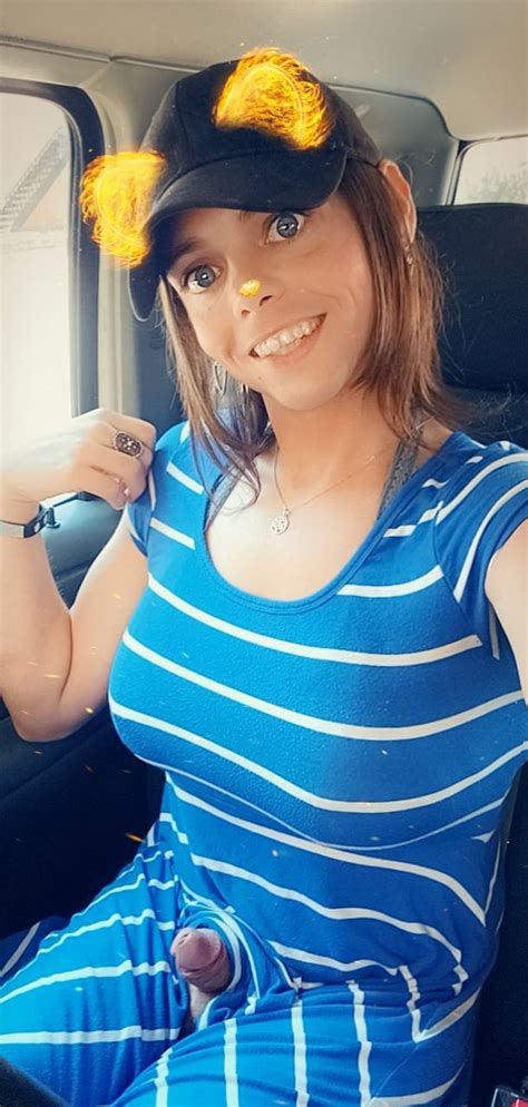 it's so tiny 🥰 : r/Shemales