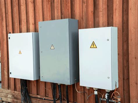 choose   size outdoor enclosure  abel