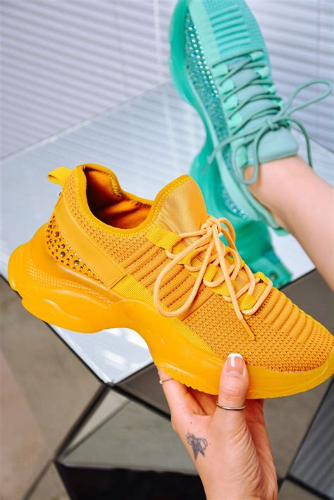 cape robbin bleeker bleeker orng  orange shiekh