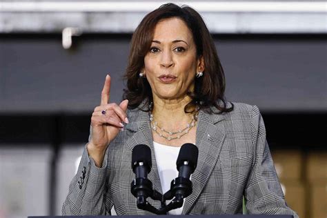 Vice President Kamala Harris touts 'raise' for union workers on federal