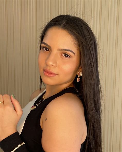Marcela (@marcelaebr) • Instagram photos and videos
