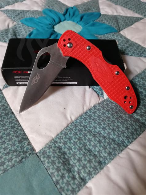 NKD, grabbed a Ganzo F759. it's very tenacious lol. it opens smooth ...
