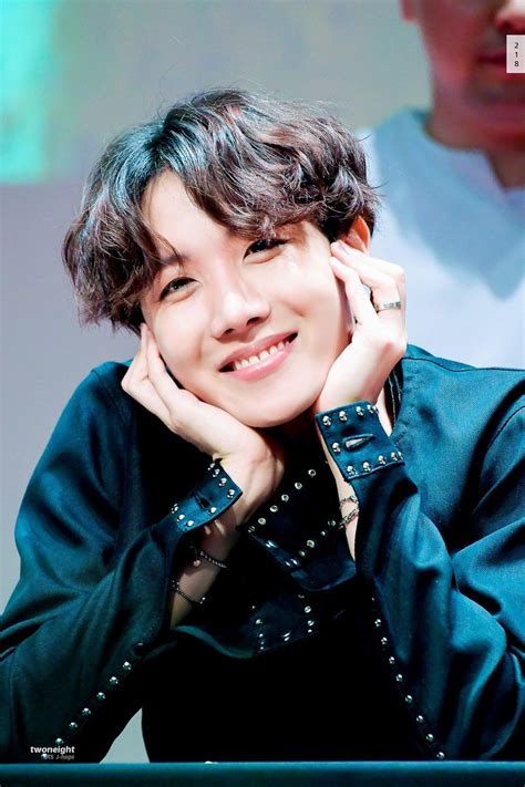 BTS's J-Hope Shares The Story Behind His Stage Name | J hope smile, Bts ...
