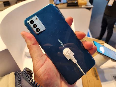 Exploring the Nokia G22: Our Testing with Android 14 – Droid News
