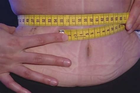 Corset-wearing woman hopes to achieve world's smallest waist [PICS ...