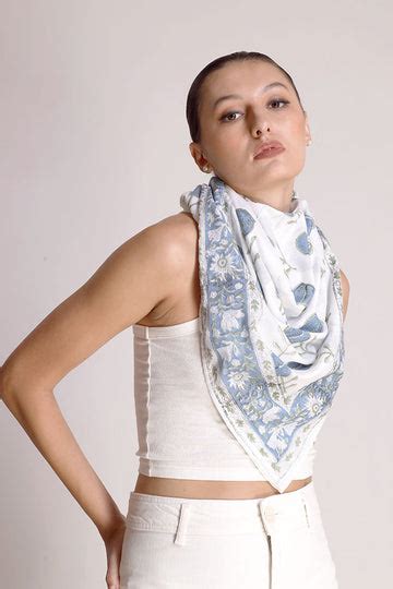 Alanna - Floral Motif Dress - White – 17 Looms