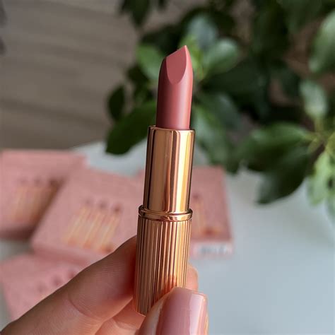 Купить Помада Charlotte Tilbury Matte Revolution (Supermodel) 1.6 ml ...