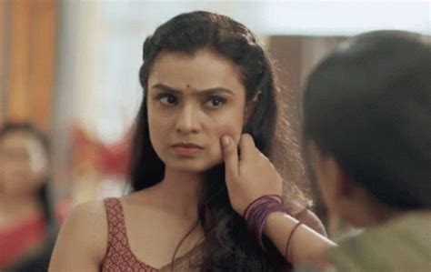 Malini Imlie GIF - Malini Imlie - Discover & Share GIFs