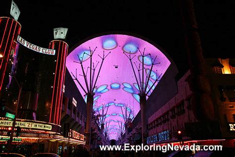 Photographs of Fremont Street in Las Vegas : The Fremont Street Light ...