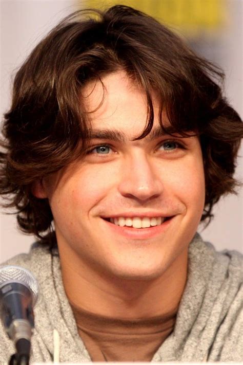 Logan Huffman - About - Entertainment.ie