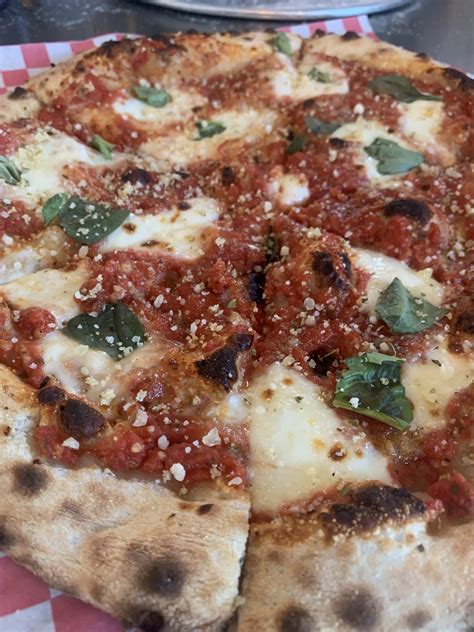 Classic margarita : r/neapolitanpizza