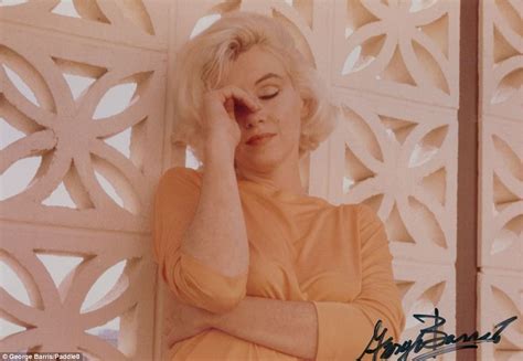 Photos of Marilyn Monroe's final shoot go up for auction | Daily Mail ...