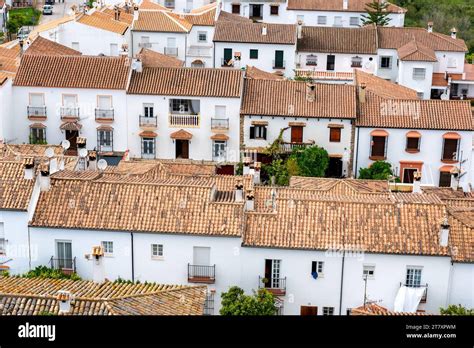 traditional white houses  zahara de la sierra  pueblos blancos