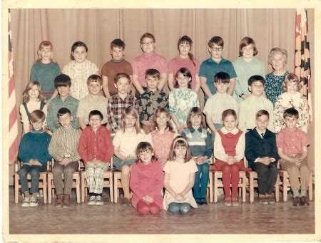 Ridgeway Elementary School - Find Alumni, Yearbooks and Reunion Plans