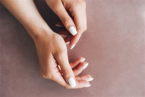 What Are Silk-Wrap Nails? | POPSUGAR Beauty