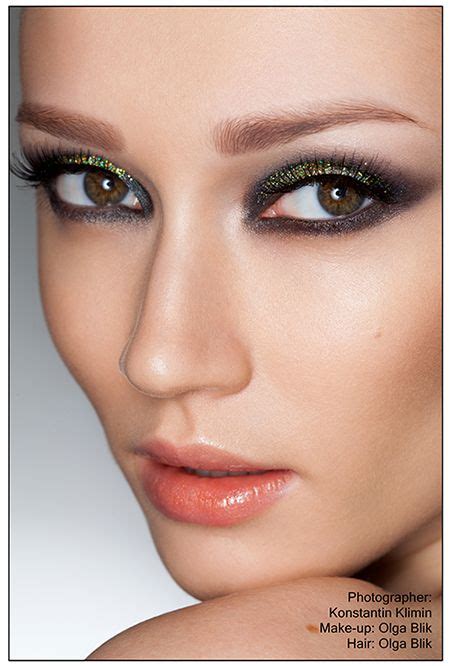 Пошаговый макияж: Smokey Eye Makeup with MAC 3D Gold Glitter - Olga ...