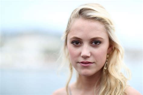Maika Monroe Wallpapers - Wallpaper Cave