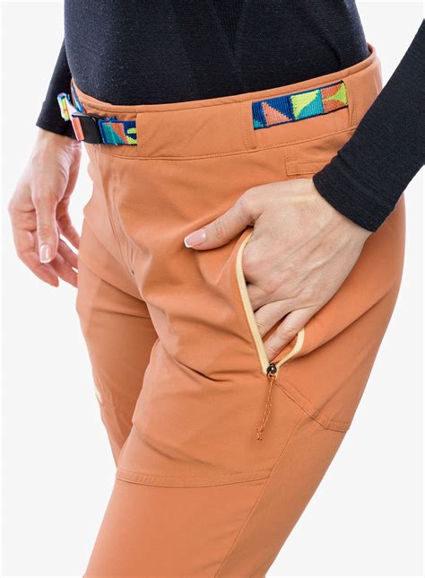 Spodnie górskie damskie Patagonia Altvia Alpine Pants - sienna clay