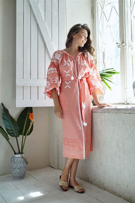"ТИНА" ПУДРОВОЕ ПЛАТЬЕ | Dress, Embroidery, Ss 19