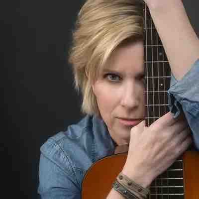 Christie McCarthy - MerleOh Publishing