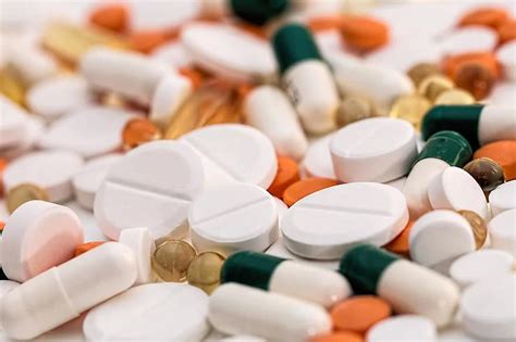 pills, medication, capsule, medicine, medical, drug, health, tablet ...