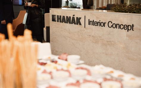 HANÁK OUTLET — Výprodej sestav nábytku, židlí a sedacích souprav