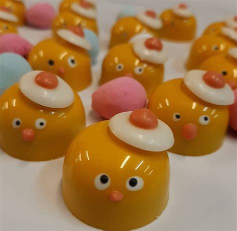 Pin de COUCOU chocolate en Bon bons | Bombones de chocolate, Bombones ...