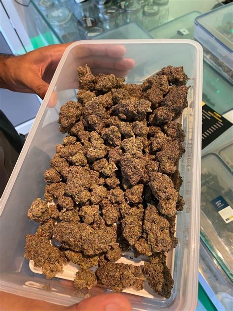 Day 1 of my Bangkok Weed dispensary tour (photo dump) : r/CannabisThailand