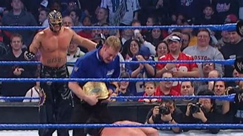 WATCH: Rey Mysterio vs Eddie Guerrero from 2005! | WWE News | Sky Sports